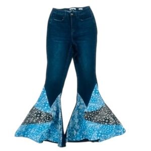 A Beautiful Soul Patchwork Flare Jeans Boho Bell Bottom Size 10 NWOT